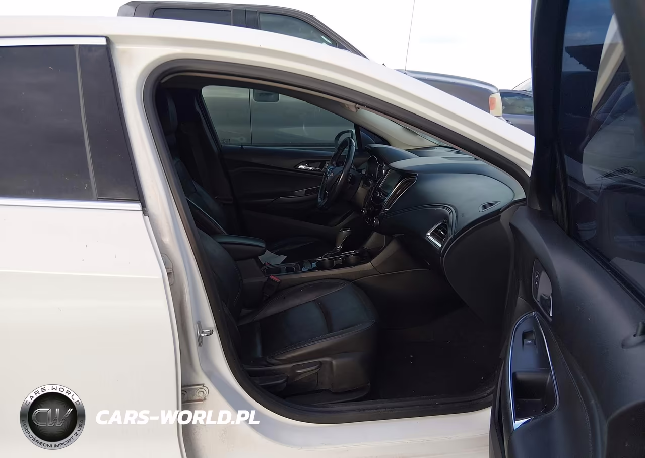 2018 Chevrolet Cruze Premier Auto VIN:1G1BF5SM7J7189882 - 5
