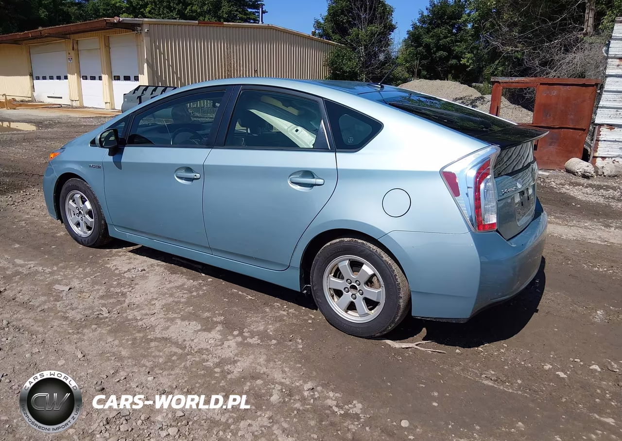 2015 Toyota Prius Four VIN:JTDKN3DU6F1894341 - 3