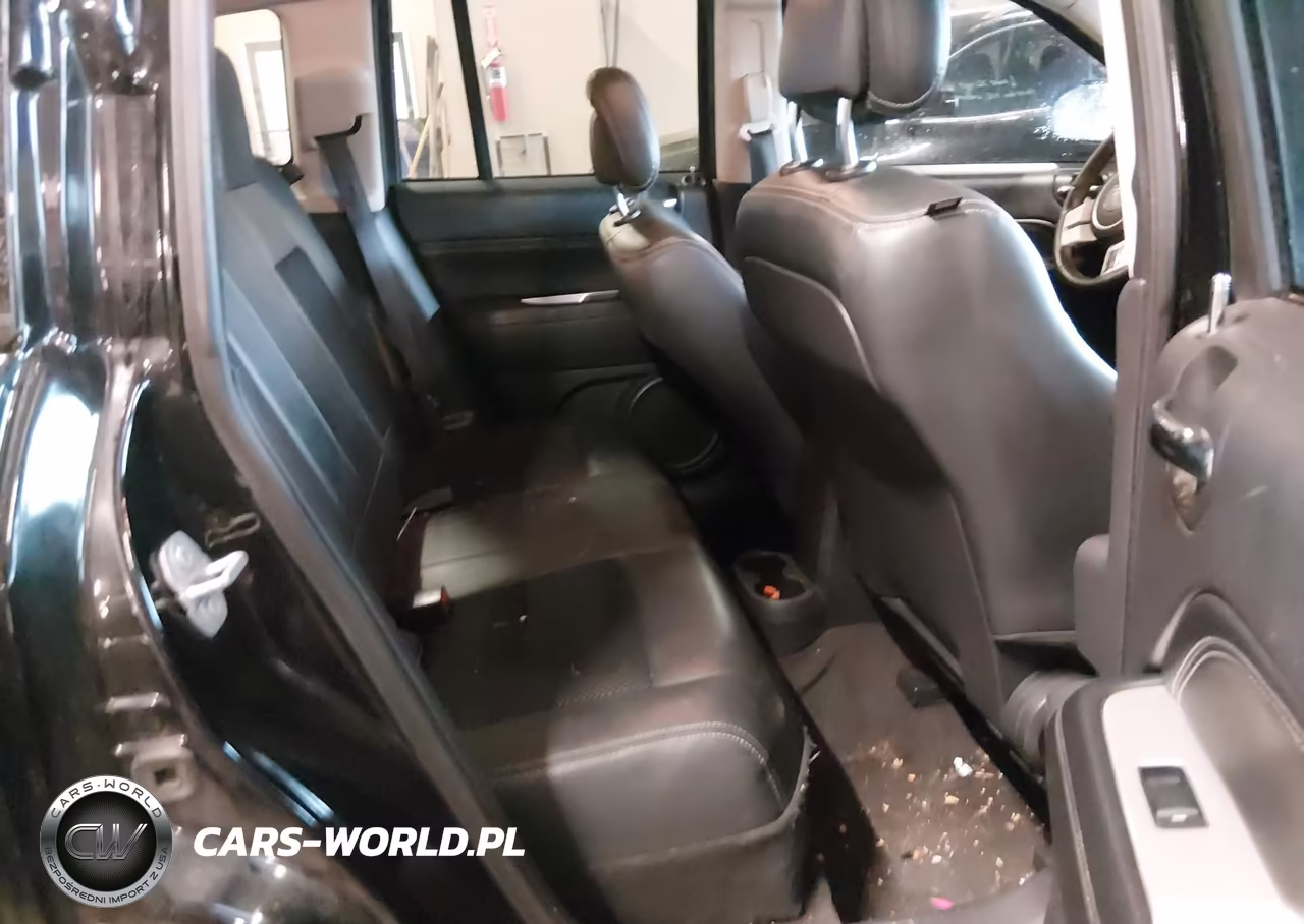 2017 Jeep Compass Latitude VIN:1C4NJCEB0HD198078 - 8