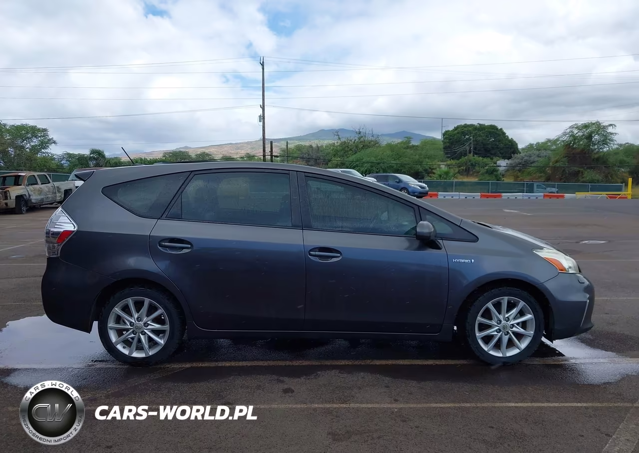 2014 Toyota Prius V Five-Three-Two VIN:JTDZN3EU4EJ005256 - 13