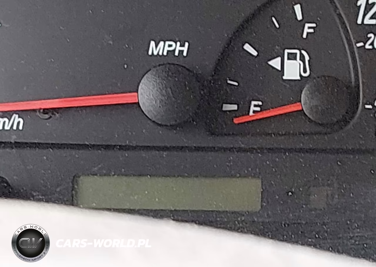 2003 Toyota Camry Le VIN:JTDBE32K030203842 - 16