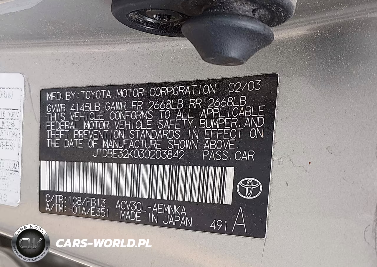 2003 Toyota Camry Le VIN:JTDBE32K030203842 - 9
