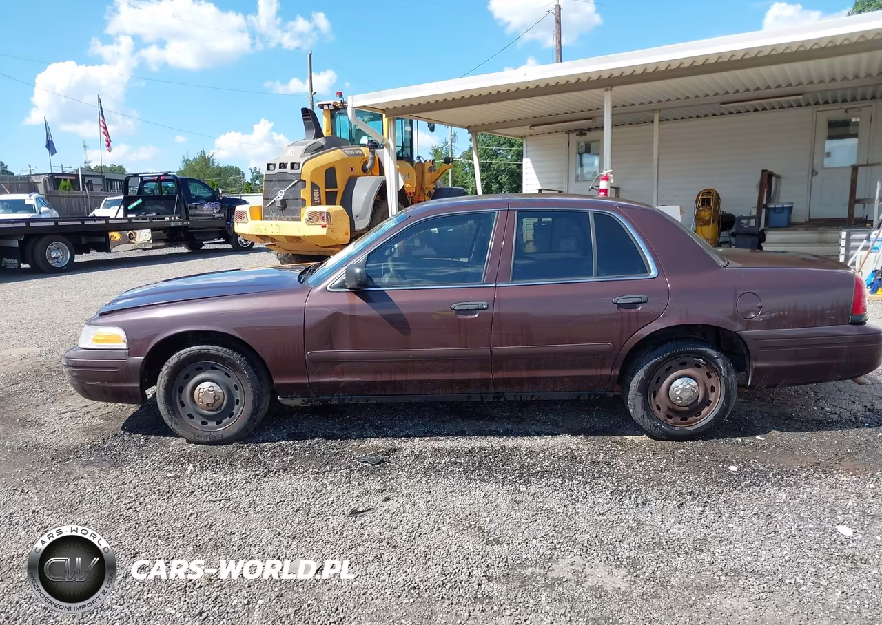 2005 Ford Crown Victoria Police VIN:2FAFP71W65X113810 - 15