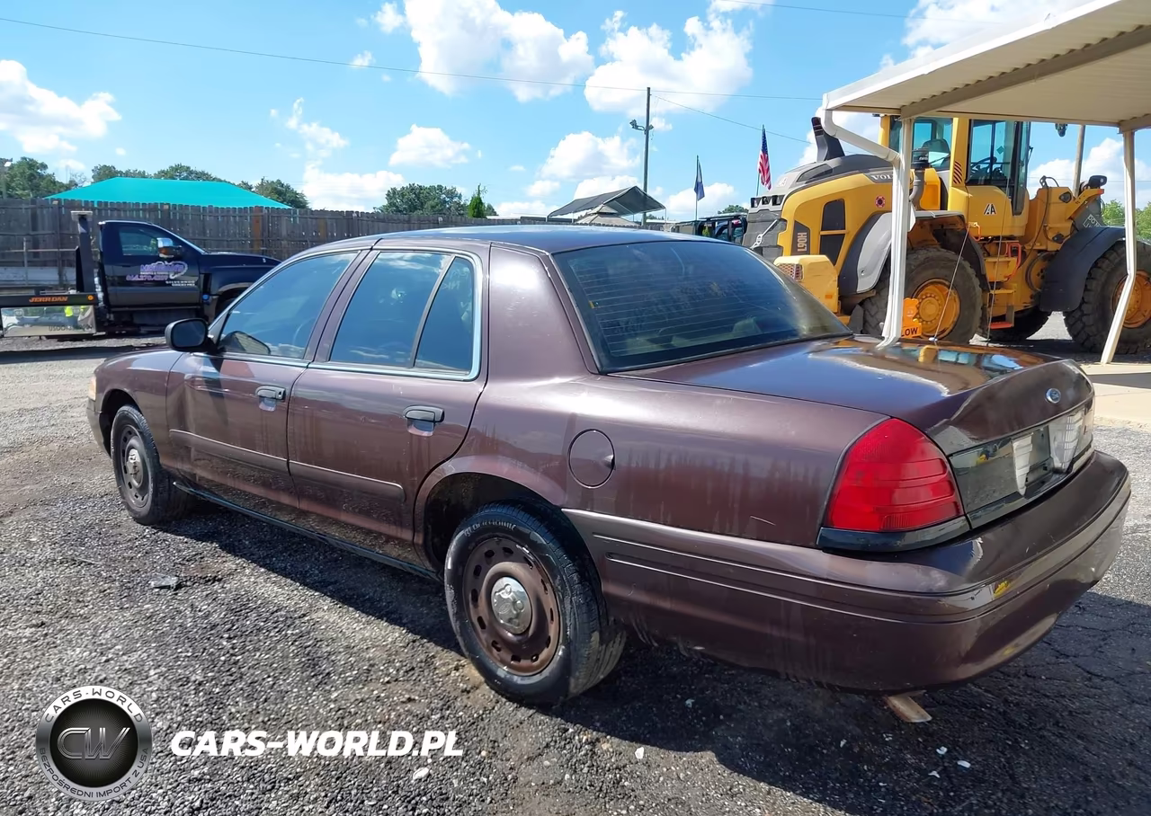2005 Ford Crown Victoria Police VIN:2FAFP71W65X113810 - 3