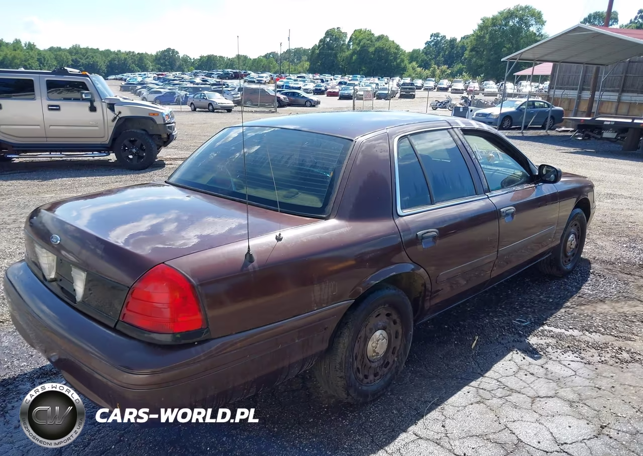 2005 Ford Crown Victoria Police VIN:2FAFP71W65X113810 - 4