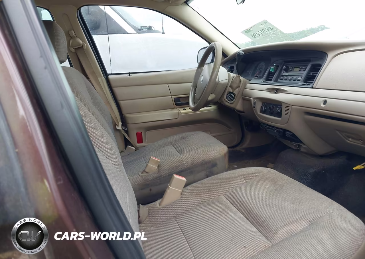 2005 Ford Crown Victoria Police VIN:2FAFP71W65X113810 - 5