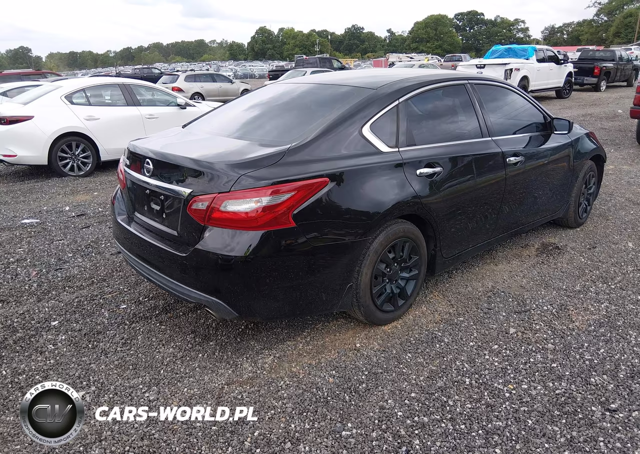 2018 Nissan Altima 2.5 S VIN:1N4AL3AP7JC251452 - 4