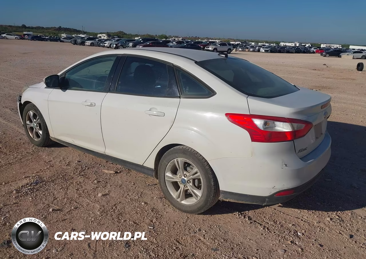 2013 Ford Focus Se VIN:1FADP3F2XDL183263 - 3