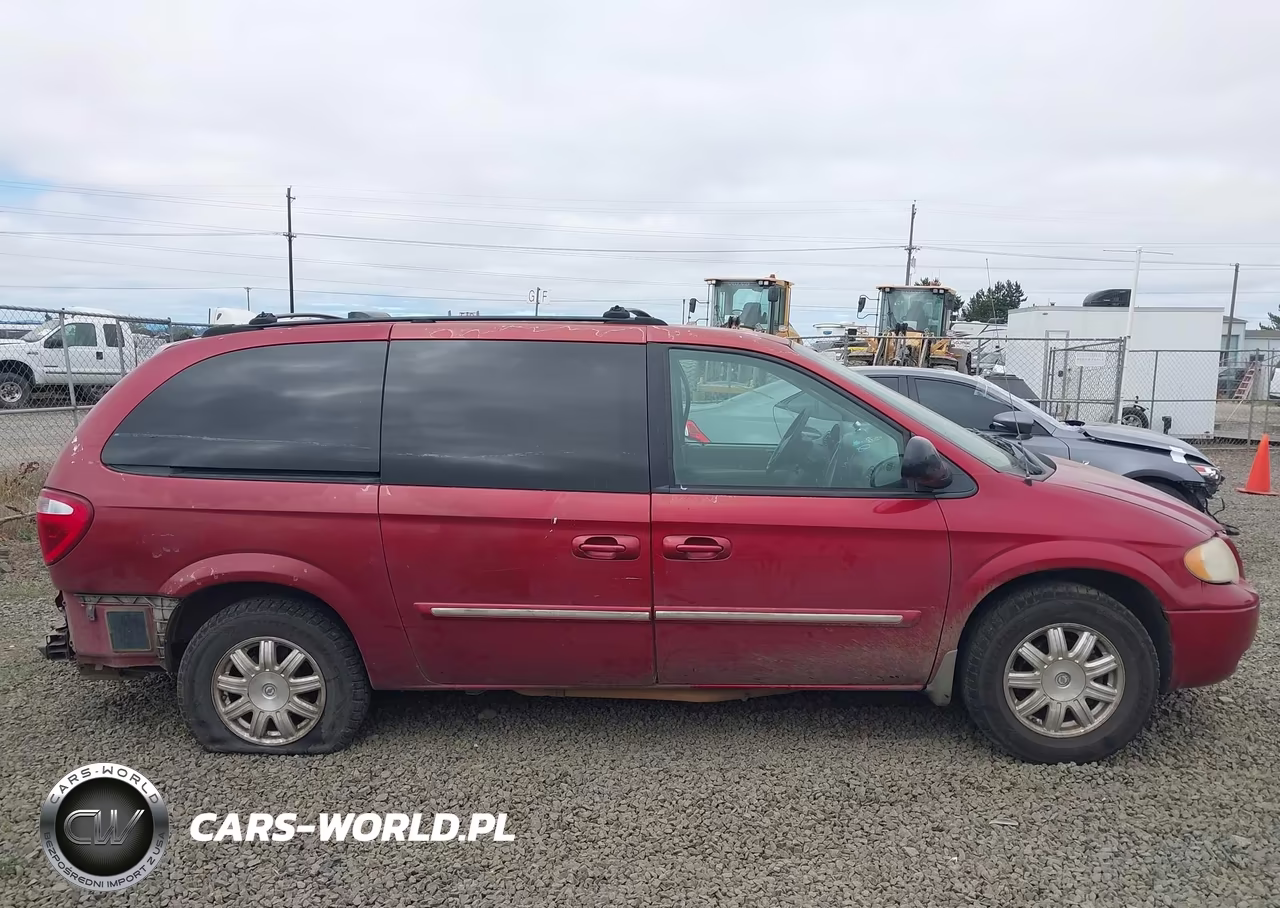 2005 Chrysler Town & Country Touring VIN:2C4GP54L75R436448 - 14
