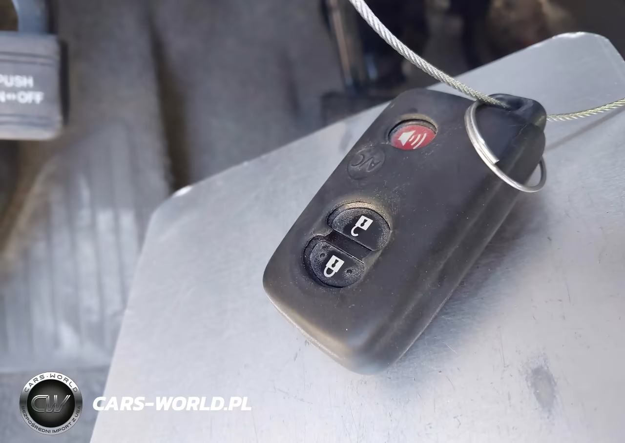 2011 Toyota Prius Three VIN:JTDKN3DU7B1397342 - 11