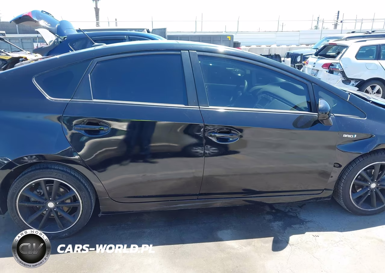 2011 Toyota Prius Three VIN:JTDKN3DU7B1397342 - 14