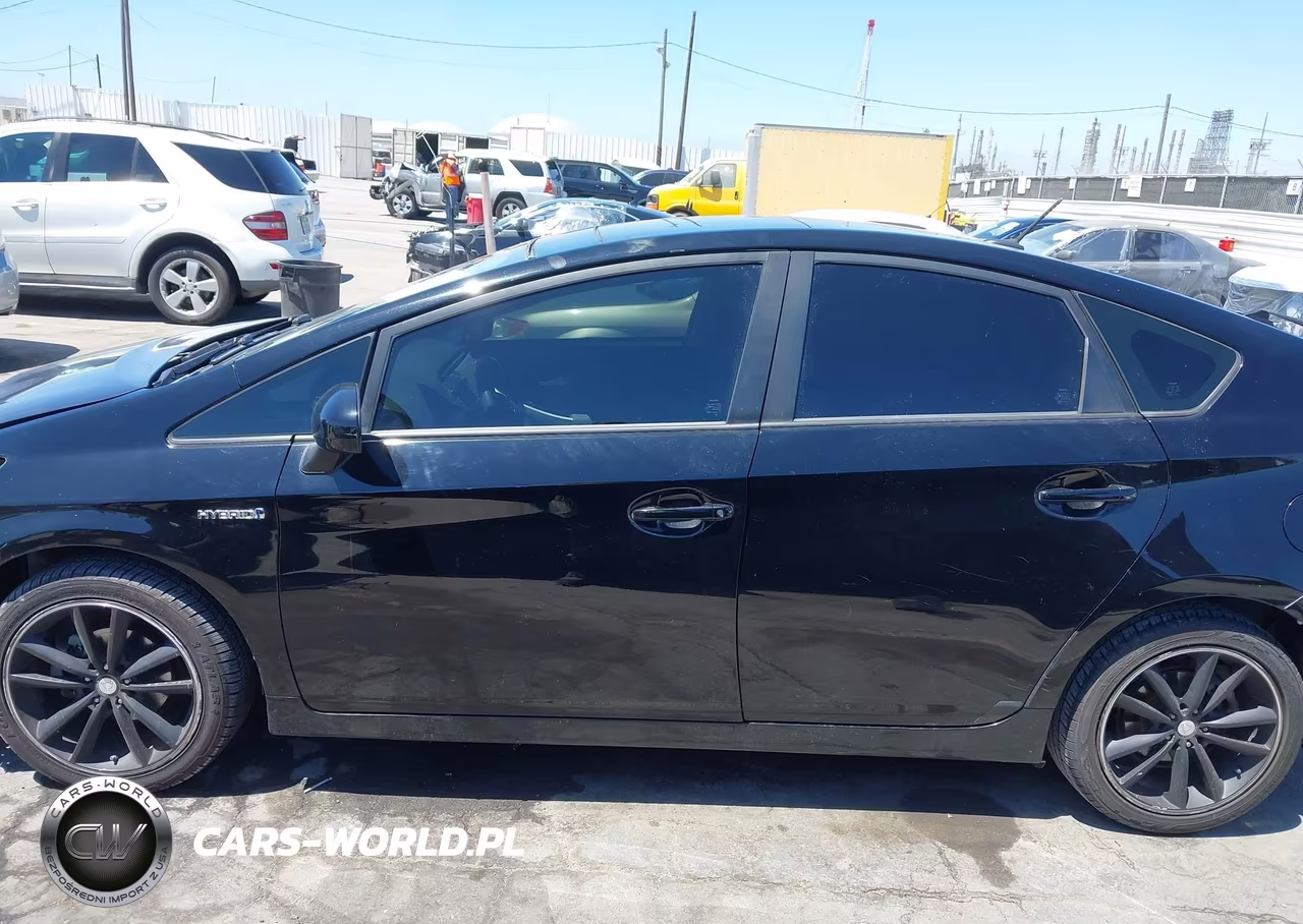 2011 Toyota Prius Three VIN:JTDKN3DU7B1397342 - 15