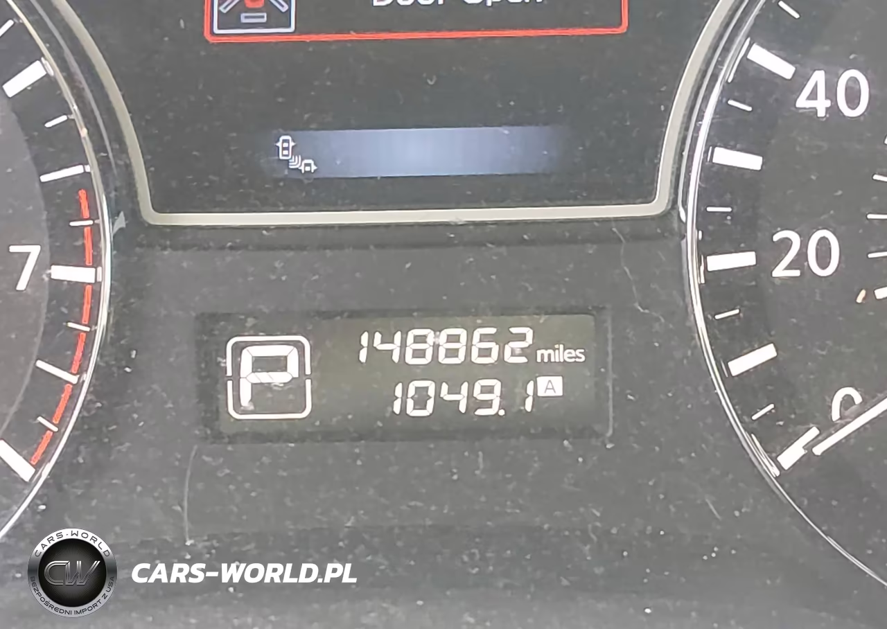 2015 Nissan Pathfinder Platinum VIN:5N1AR2MN3FC678823 - 15