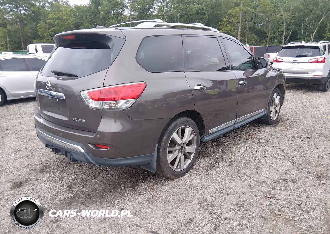 2015 Nissan Pathfinder Platinum VIN:5N1AR2MN3FC678823 - 4