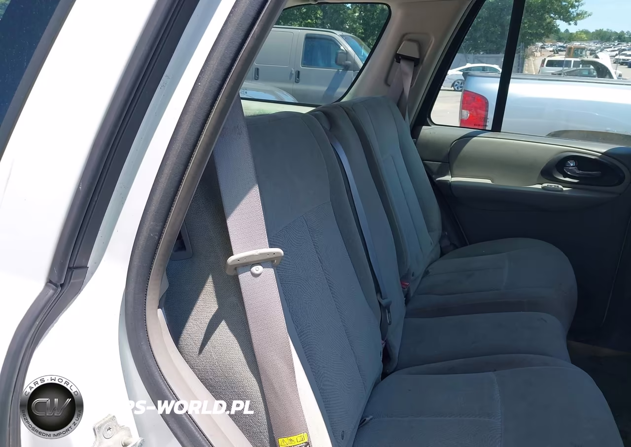 2005 Chevrolet Trailblazer Ls VIN:1GNDT13S452250081 - 8