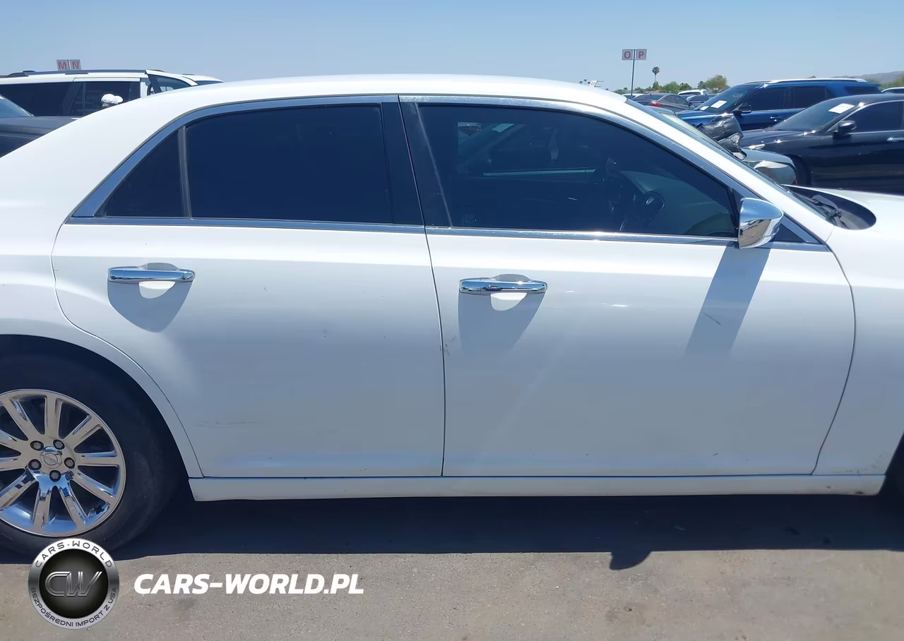 2012 Chrysler 300 Limited VIN:2C3CCACG5CH266069 - 13