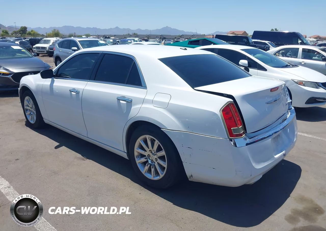 2012 Chrysler 300 Limited VIN:2C3CCACG5CH266069 - 3