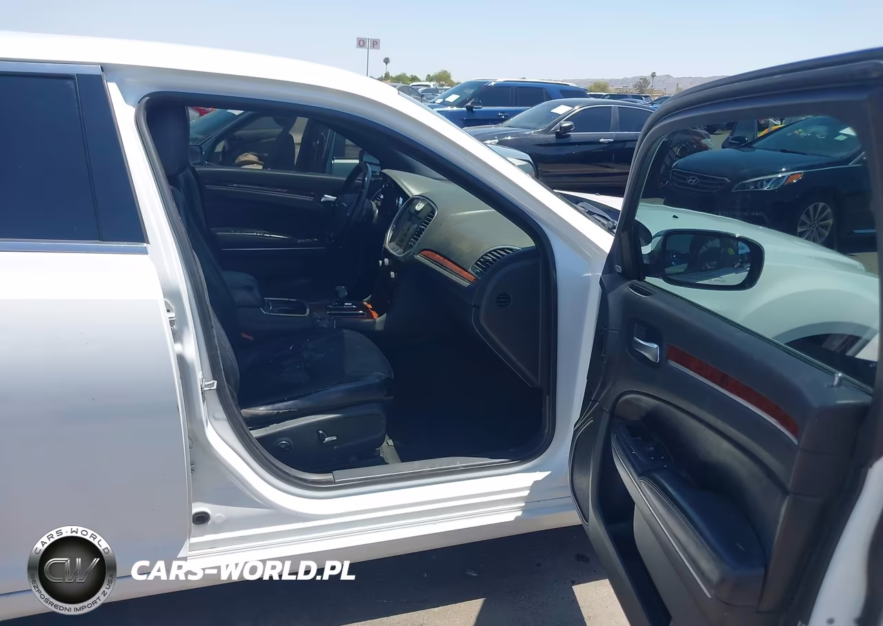 2012 Chrysler 300 Limited VIN:2C3CCACG5CH266069 - 5