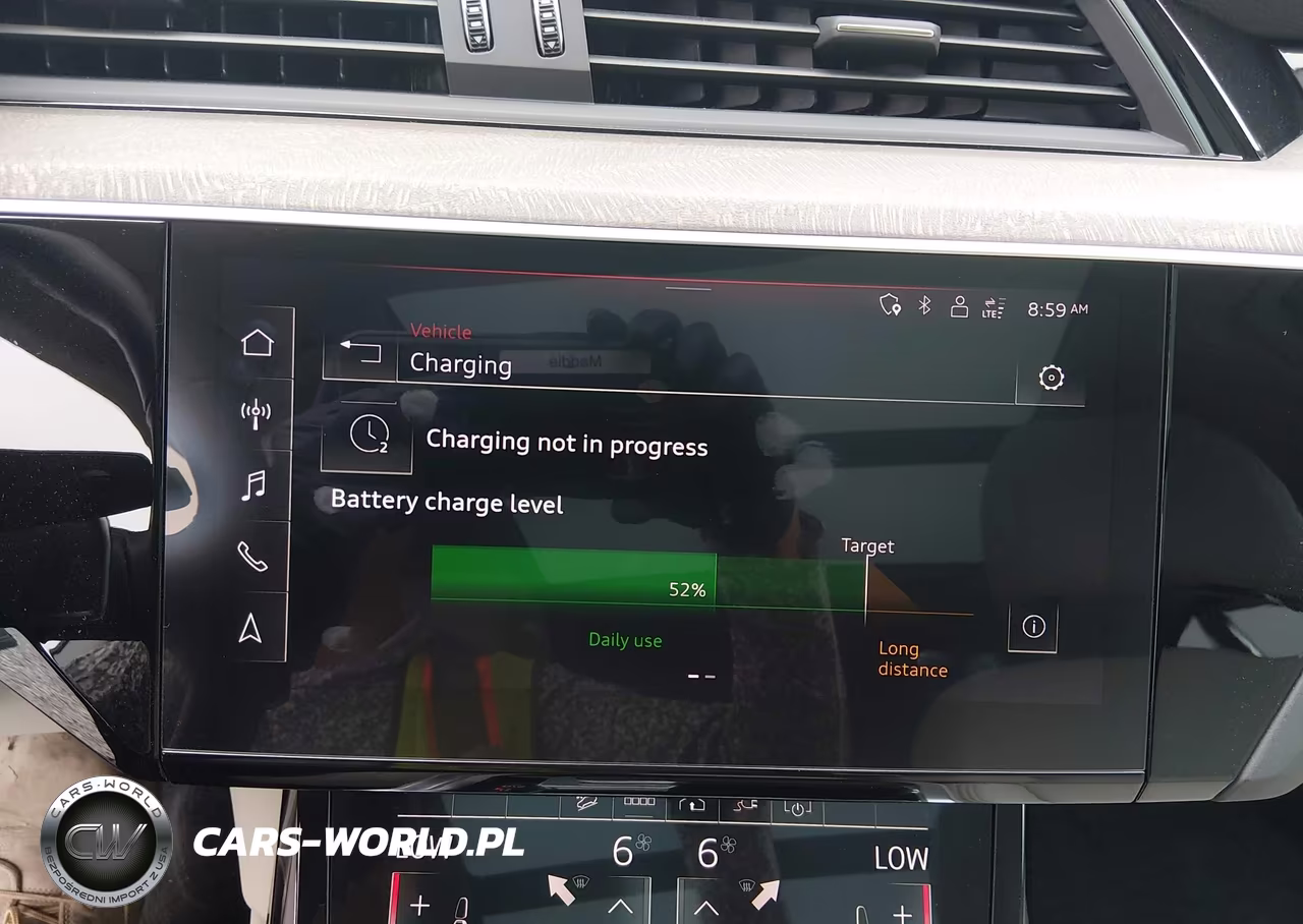 2022 Audi E-Tron Premium Plus Quattro VIN:WA1LAAGEXNB008615 - 17