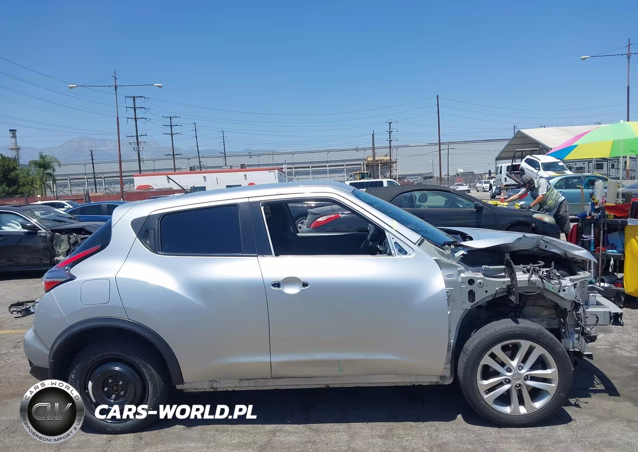 2015 Nissan Juke S VIN:JN8AF5MV5FT556824 - 14