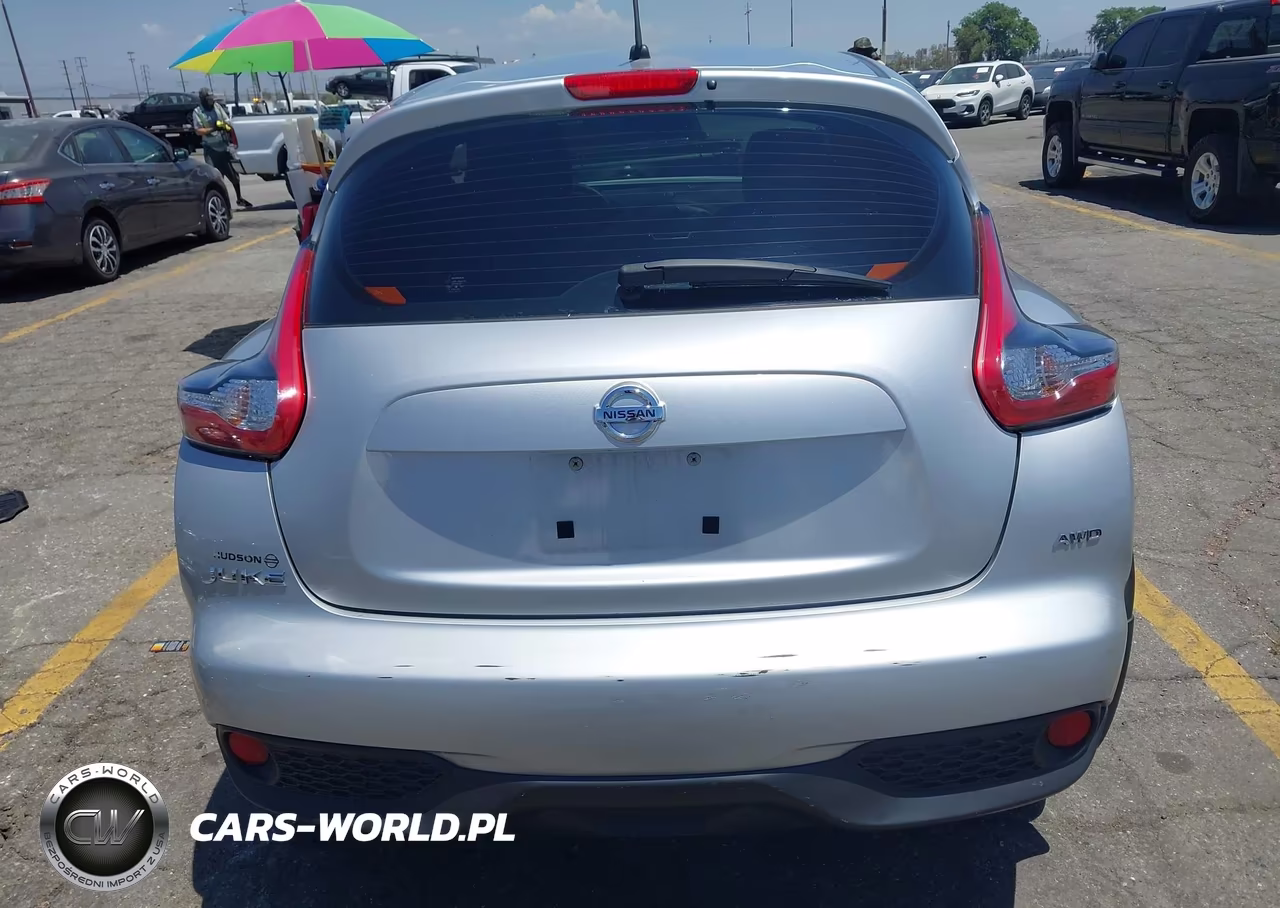 2015 Nissan Juke S VIN:JN8AF5MV5FT556824 - 17
