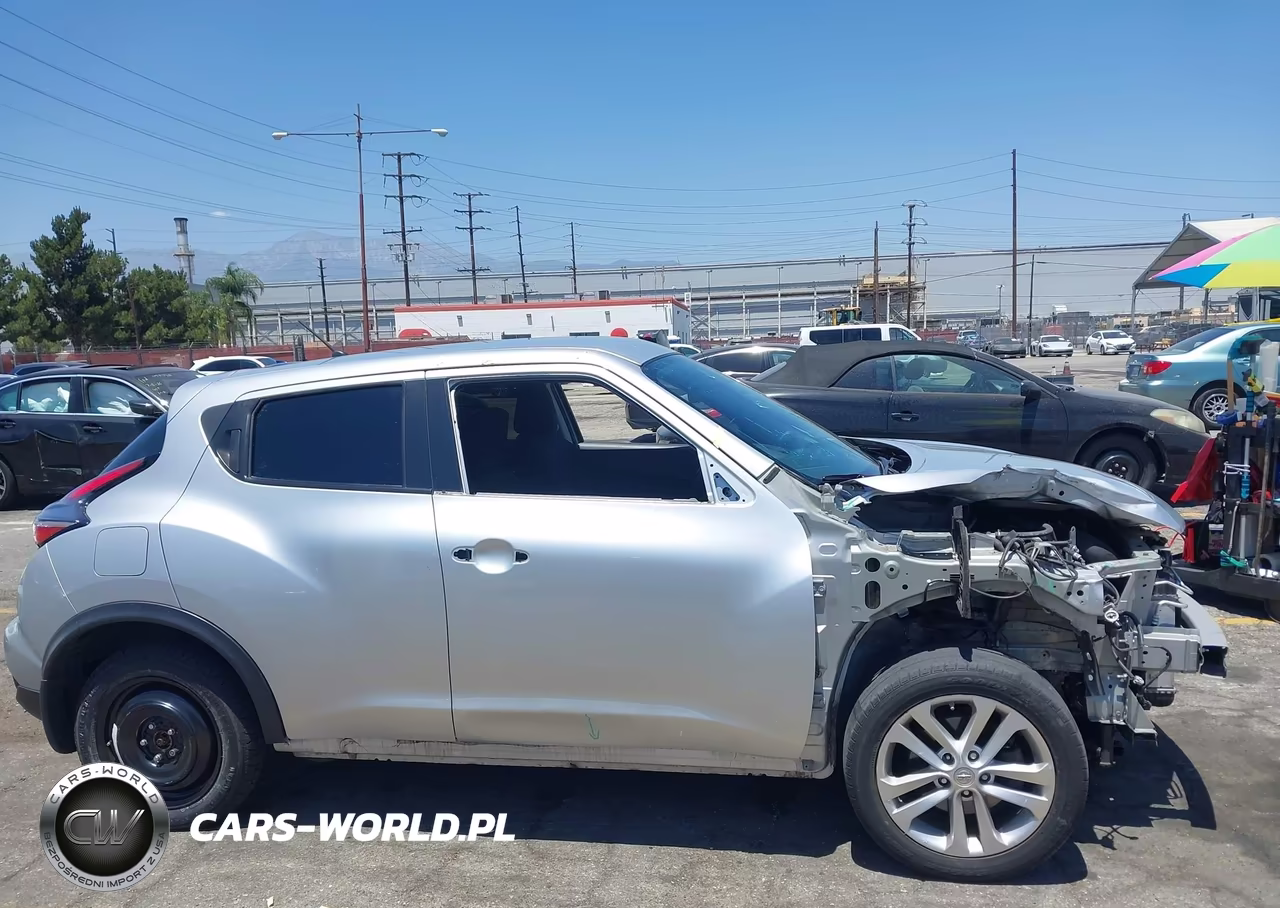 2015 Nissan Juke S VIN:JN8AF5MV5FT556824 - 18