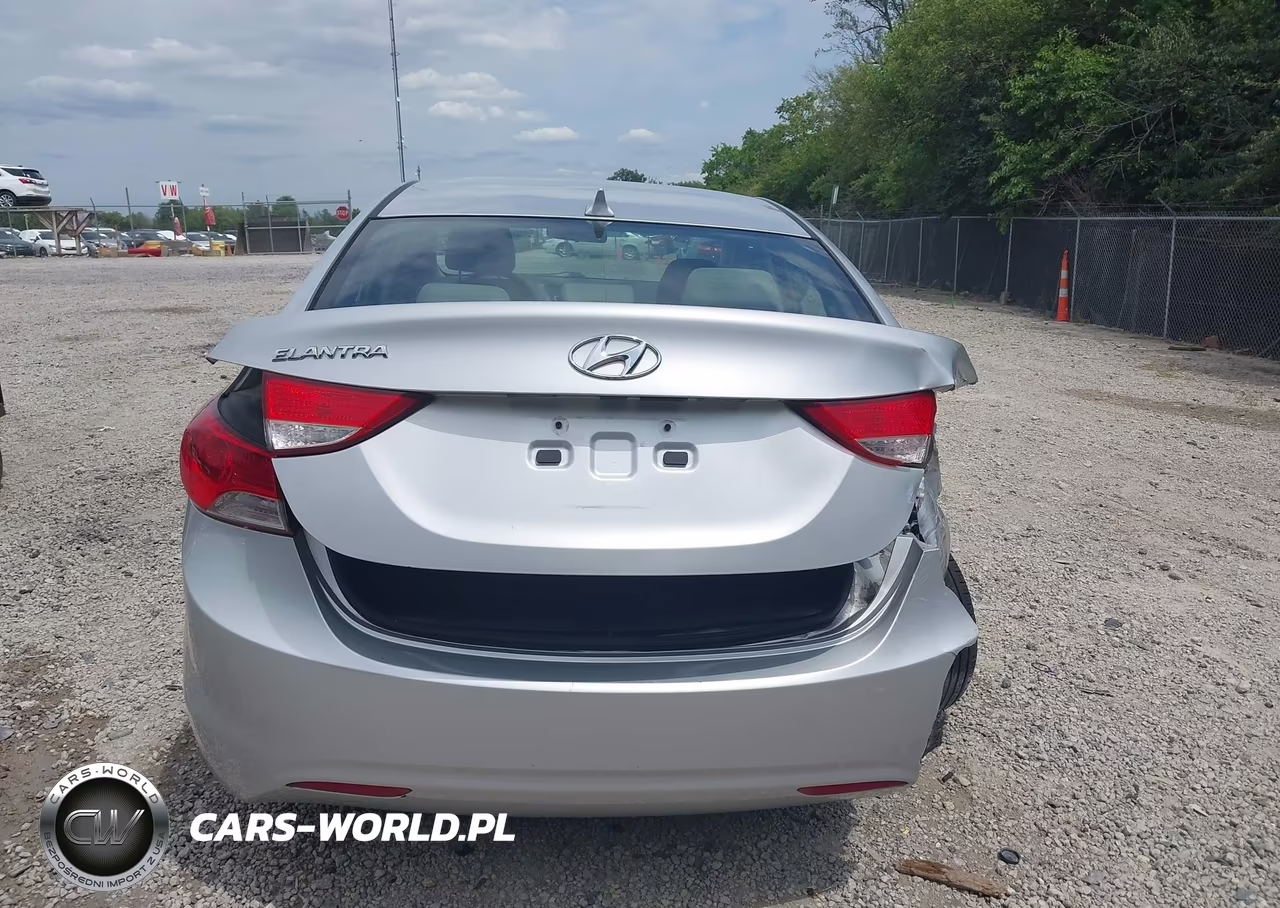 2013 Hyundai Elantra Gls VIN:KMHDH4AE2DU787300 - 16