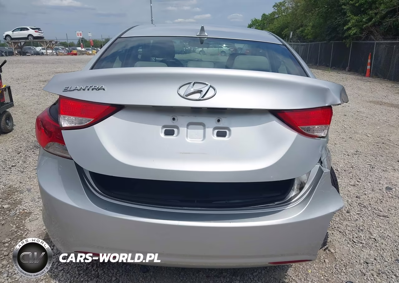 2013 Hyundai Elantra Gls VIN:KMHDH4AE2DU787300 - 17