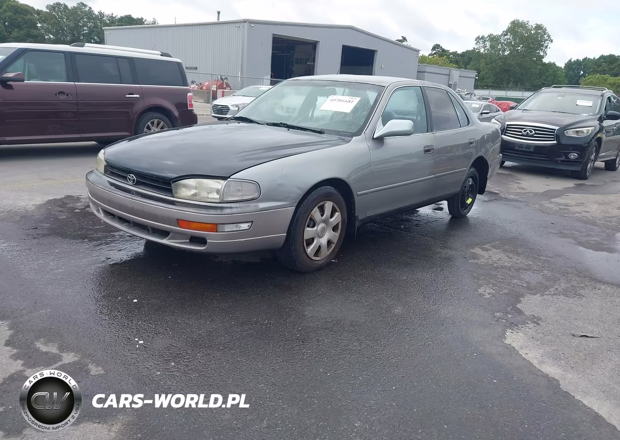1993 Toyota Camry Le VIN:4T1VK12E5PU075323 - 2