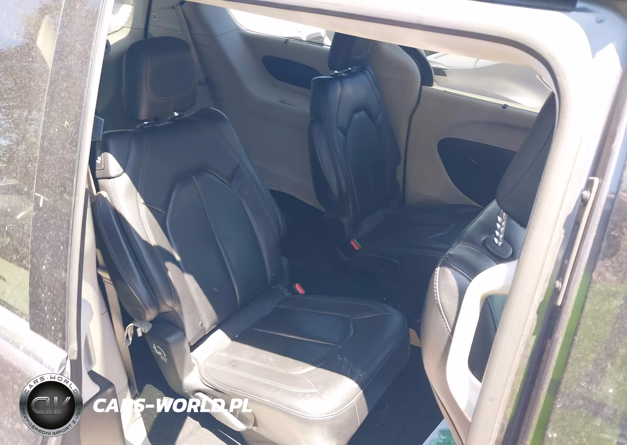 2020 Chrysler Pacifica Touring L VIN:2C4RC1BG5LR126038 - 8