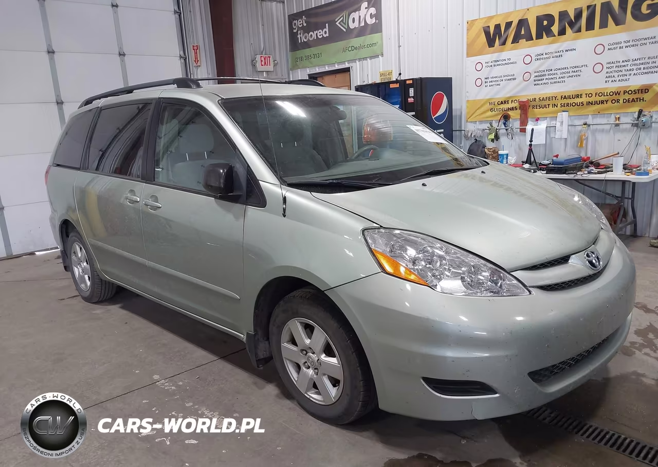 2008 Toyota Sienna Le