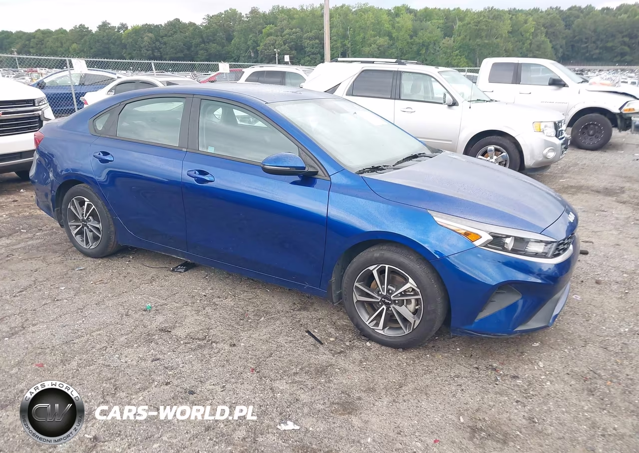 2023 Kia Forte Lxs – zdjęcie 1 z 16