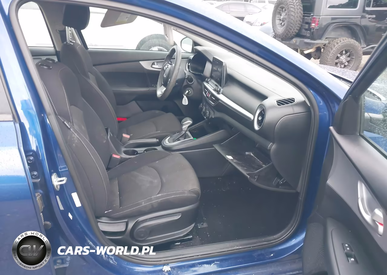 2023 Kia Forte Lxs VIN:3KPF24ADXPE580775 - 5