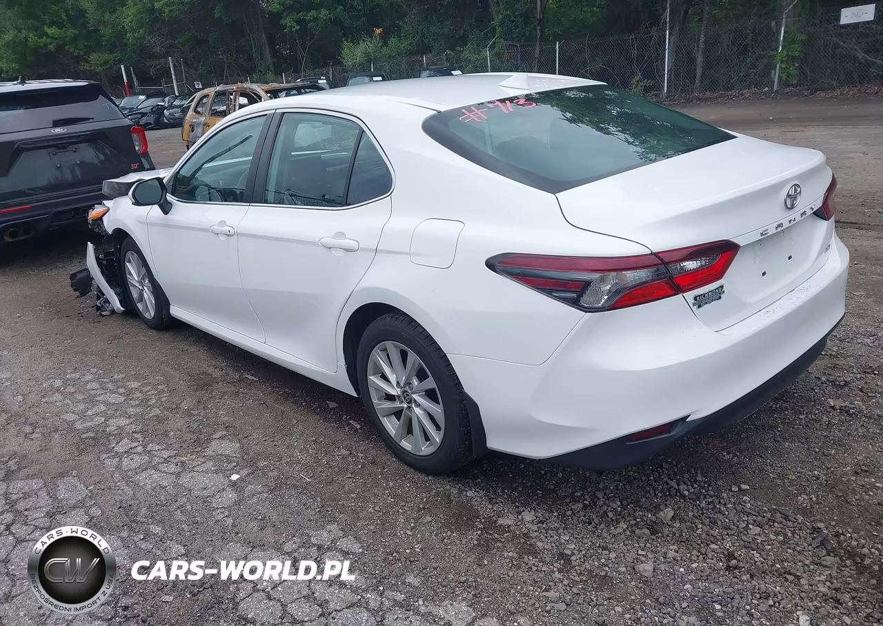 2021 Toyota Camry Le VIN:4T1C11AK7MU464297 - 3