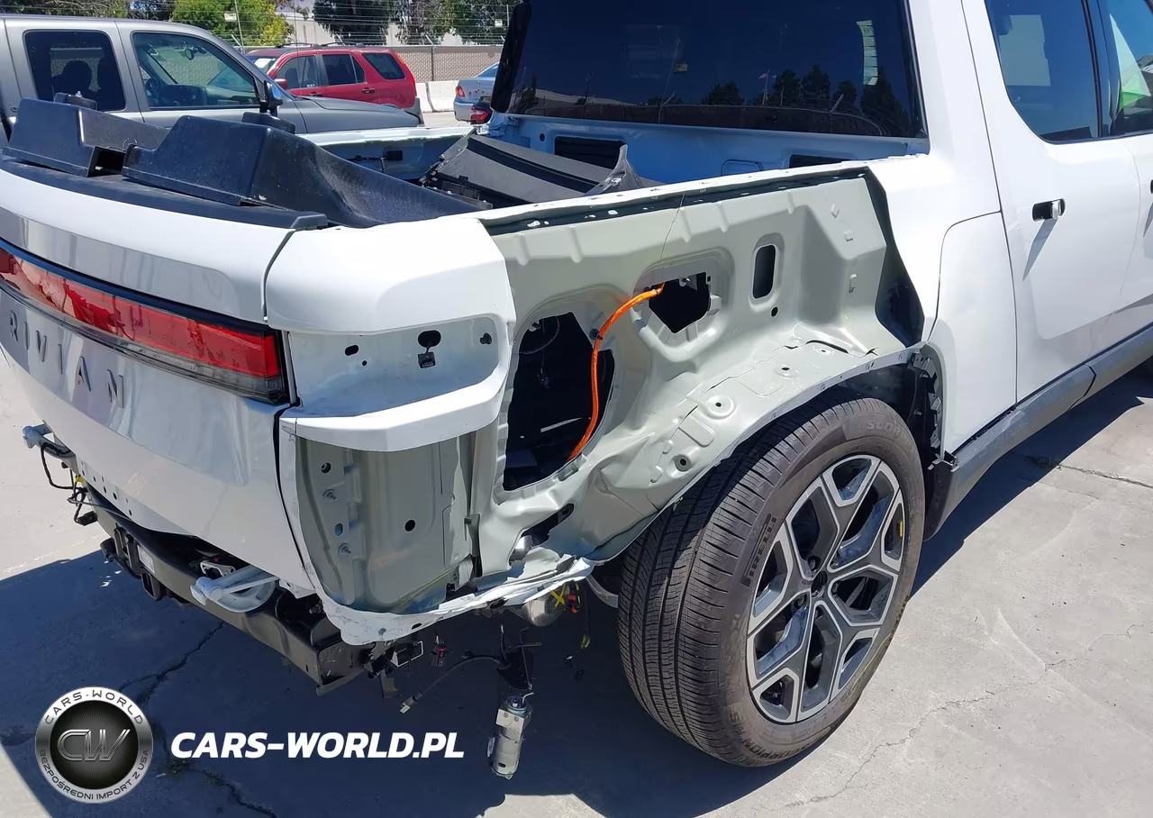 2026 Rivian R1T Dual Motor Large Pack-Performance Dual Motor Large Pack VIN:7FCTGFAAXTN043572 - 22