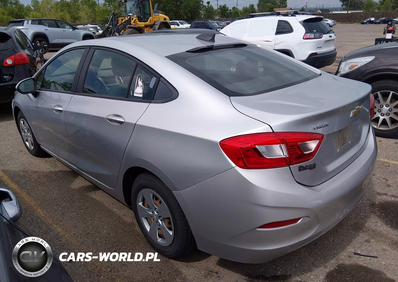 2017 Chevrolet Cruze Ls Auto VIN:1G1BC5SM1H7224869 - 3