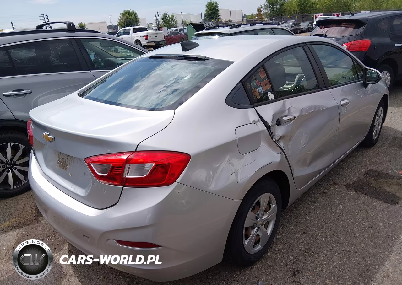 2017 Chevrolet Cruze Ls Auto VIN:1G1BC5SM1H7224869 - 4