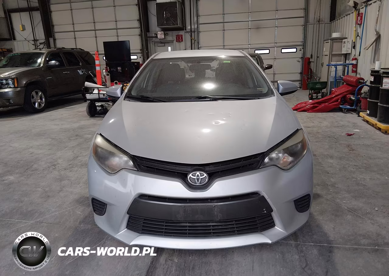 2015 Toyota Corolla Le VIN:5YFBURHE2FP327516 - 12