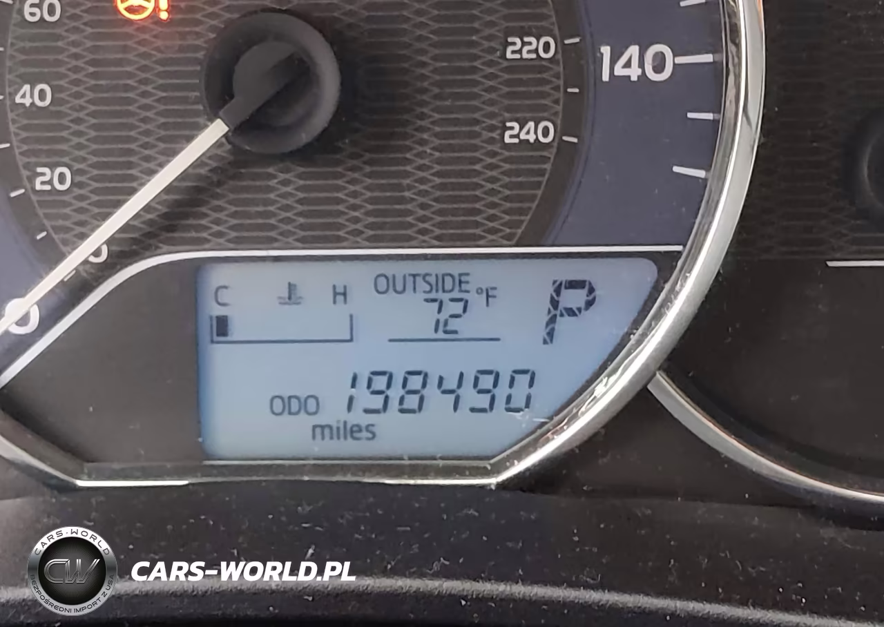2015 Toyota Corolla Le VIN:5YFBURHE2FP327516 - 15