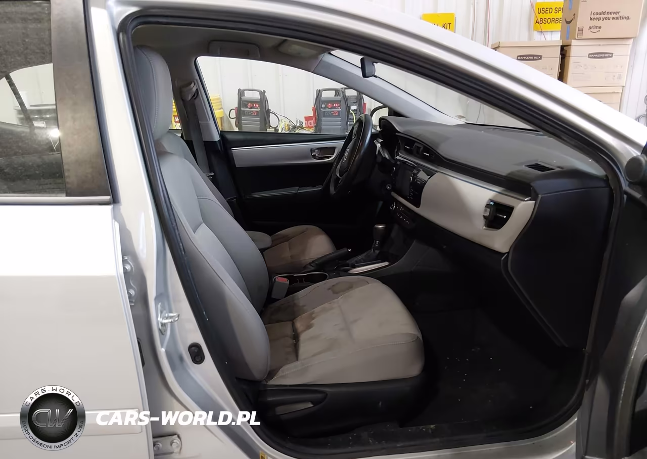 2015 Toyota Corolla Le VIN:5YFBURHE2FP327516 - 5