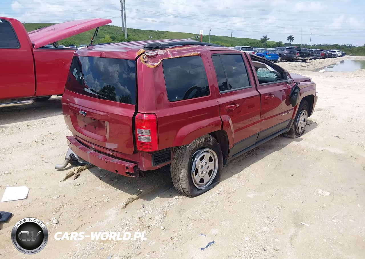 2014 Jeep Patriot Sport VIN:1C4NJPBB8ED901093 - 4