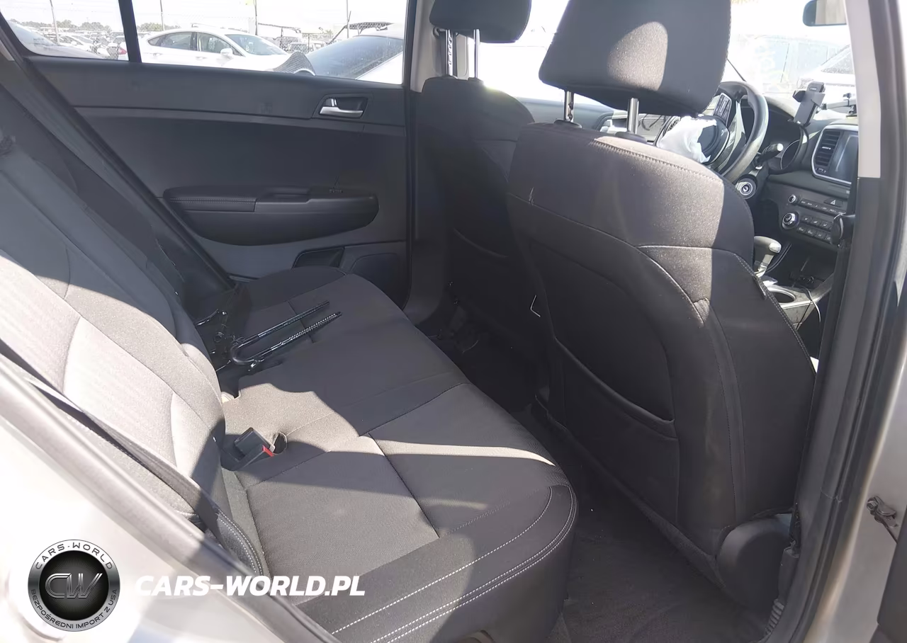 2020 Kia Sportage Lx VIN:KNDPMCAC7L7799672 - 8
