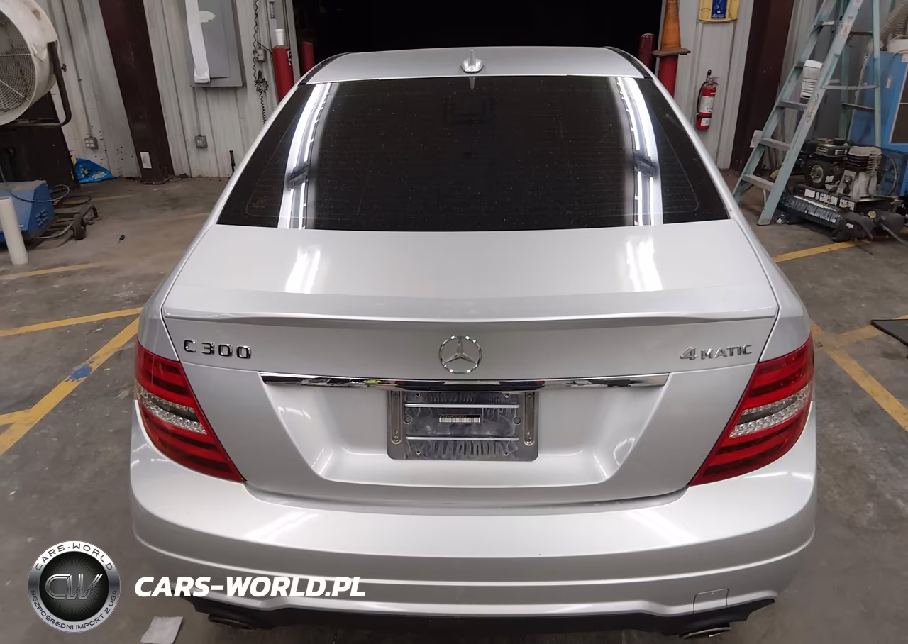 2013 Mercedes-Benz C 300 Sport 4Matic VIN:WDDGF8AB7DG082131 - 16