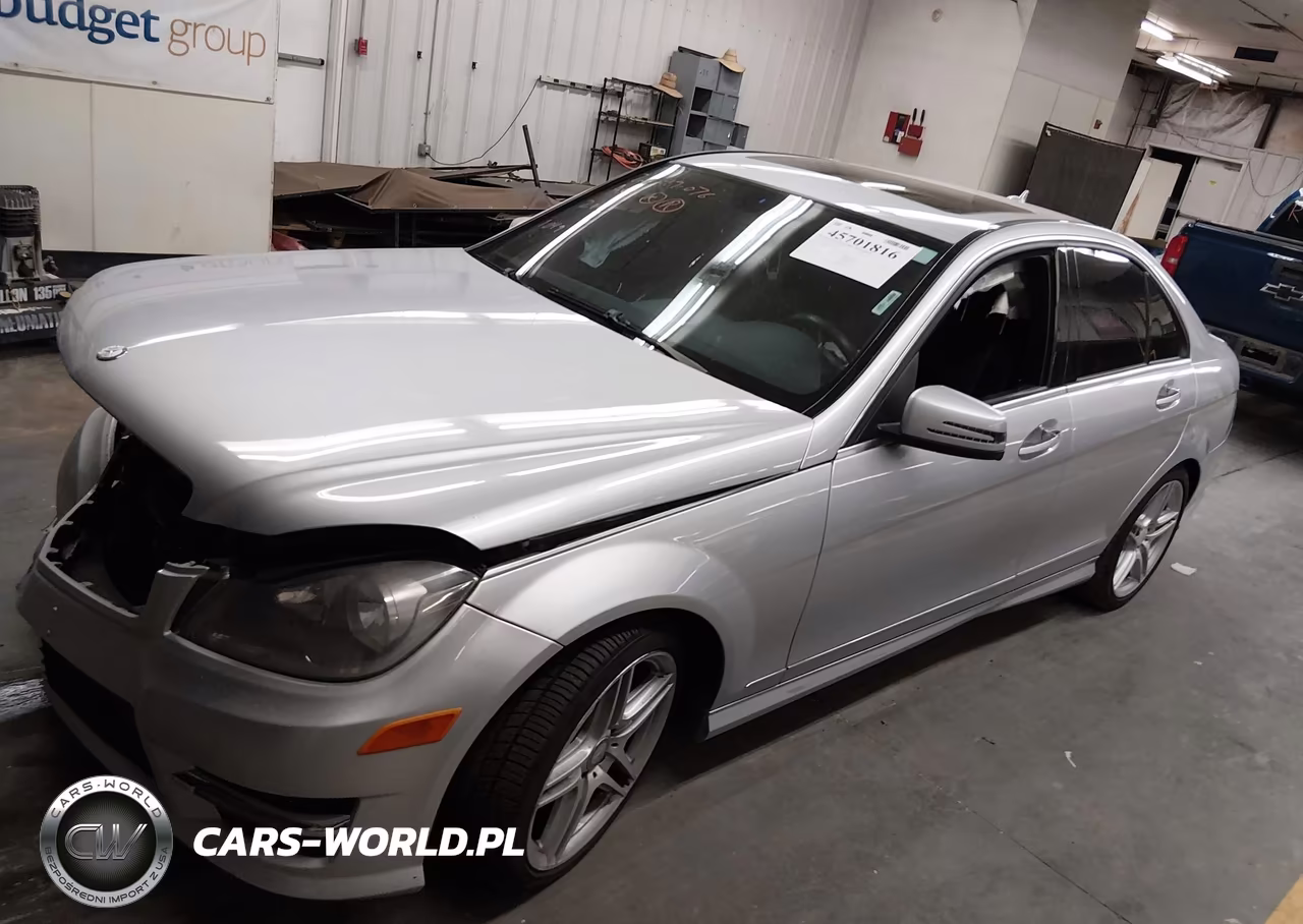 2013 Mercedes-Benz C 300 Sport 4Matic VIN:WDDGF8AB7DG082131 - 2