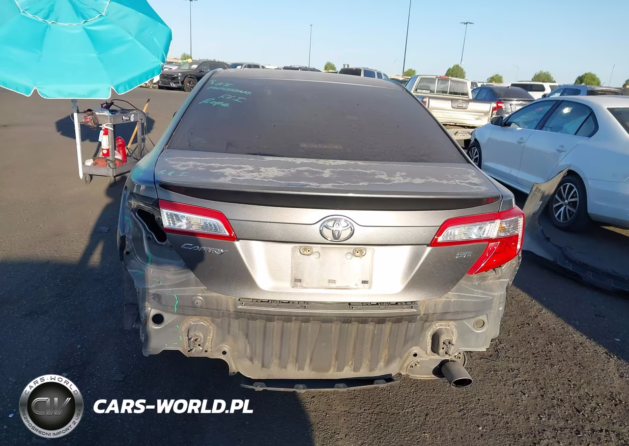 2013 Toyota Camry Se VIN:4T1BF1FK2DU266443 - 17