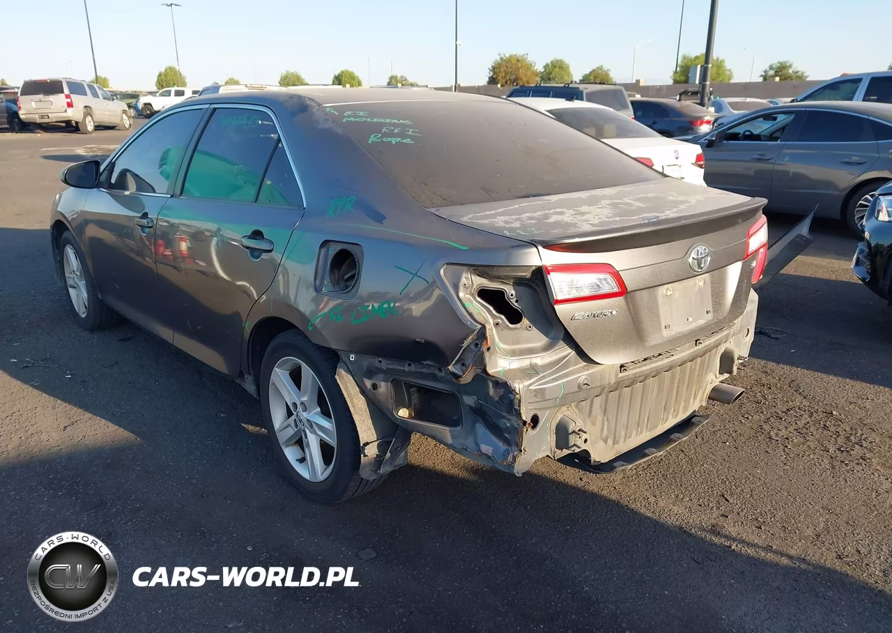 2013 Toyota Camry Se VIN:4T1BF1FK2DU266443 - 3