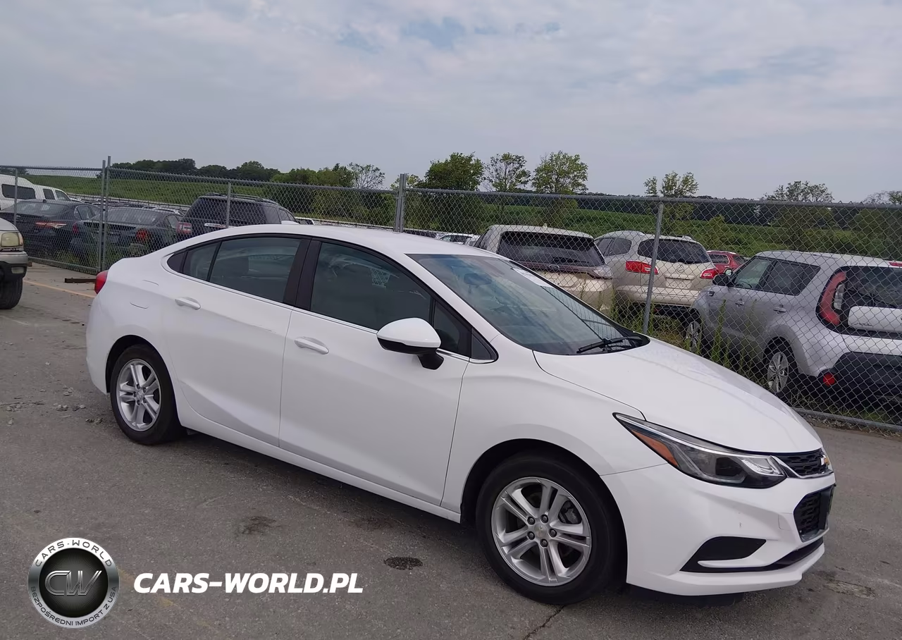 2017 Chevrolet Cruze Lt Auto VIN:1G1BE5SM4H7217005 - 1