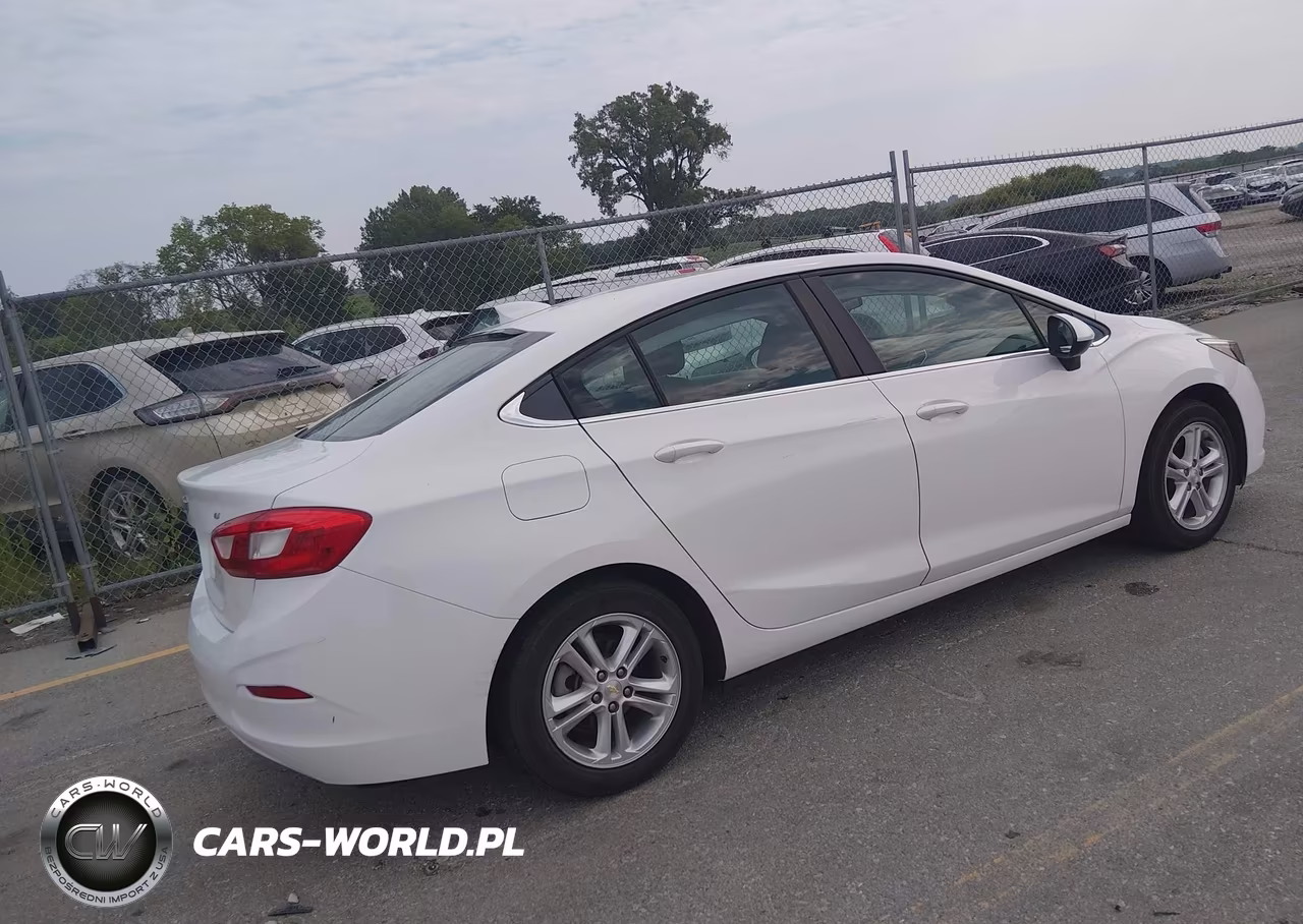 2017 Chevrolet Cruze Lt Auto VIN:1G1BE5SM4H7217005 - 4