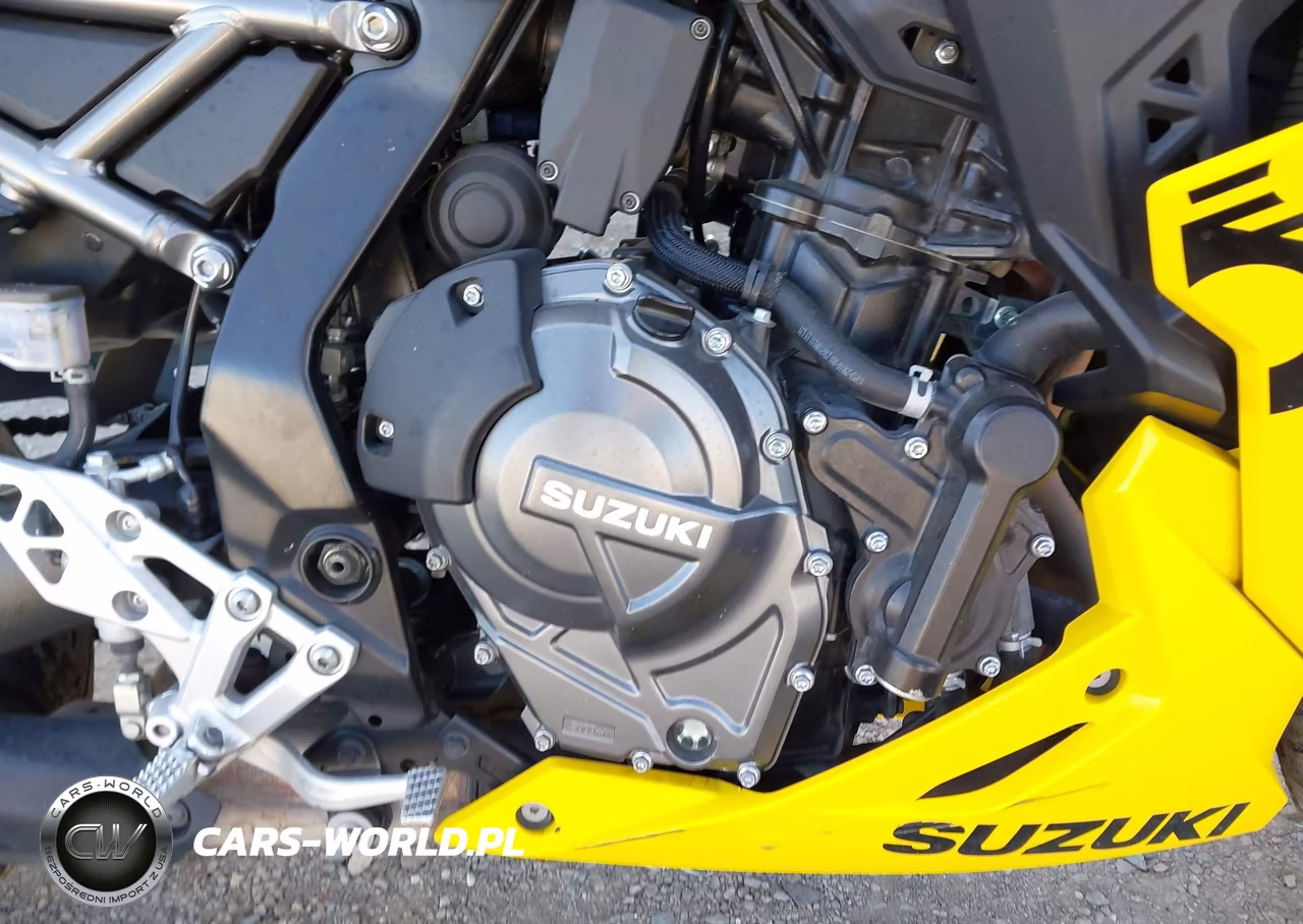 2024 Suzuki Gsx800 F VIN:JS1EM13B1R7101740 - 8