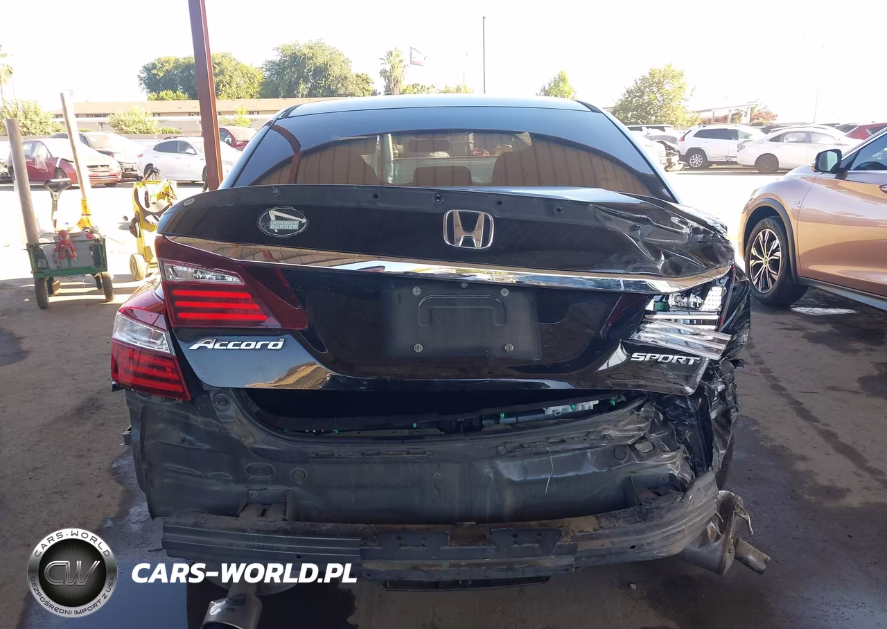 2017 Honda Accord Sport VIN:1HGCR2F5XHA194867 - 16